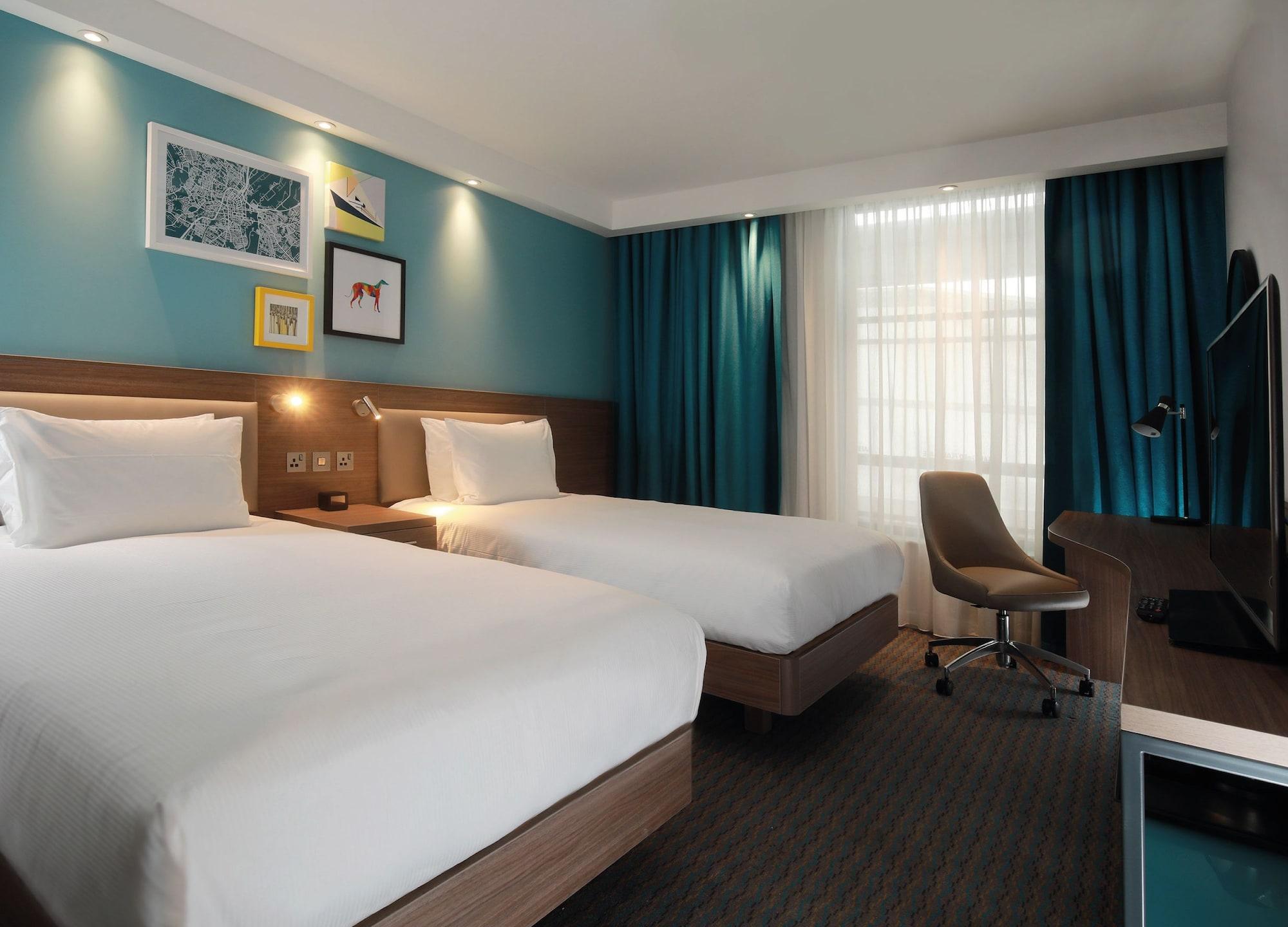 Hampton By Hilton Belfast City Centre Exterior foto