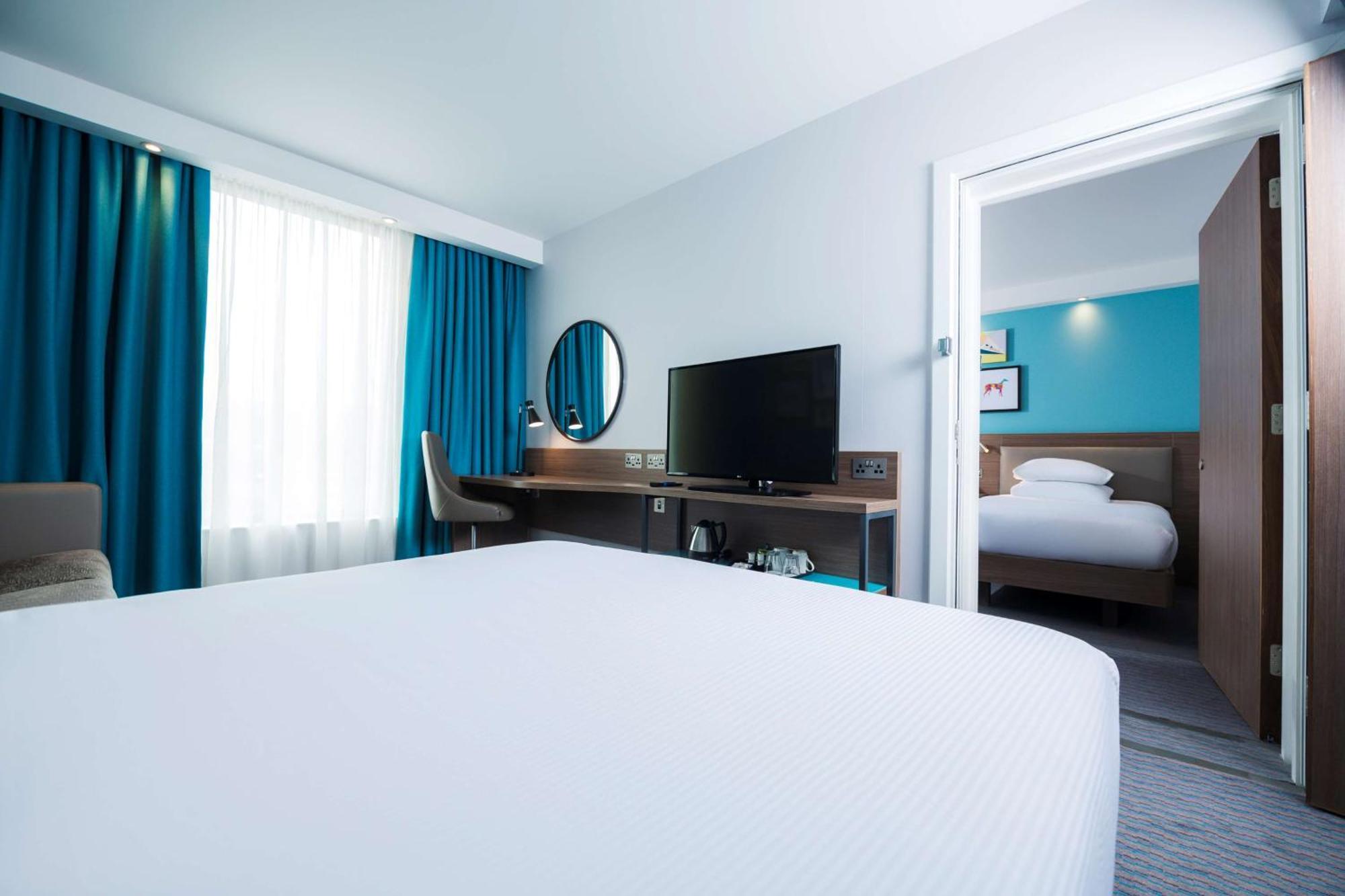 Hampton By Hilton Belfast City Centre Exterior foto