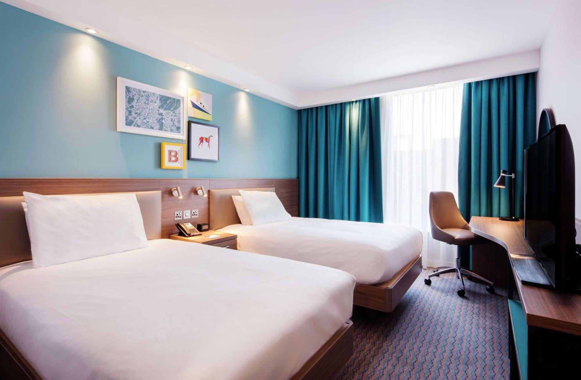 Hampton By Hilton Belfast City Centre Exterior foto